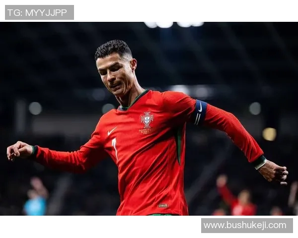 C罗与克鲁伊夫的传奇对决：谁是足球历史上的真正巨星