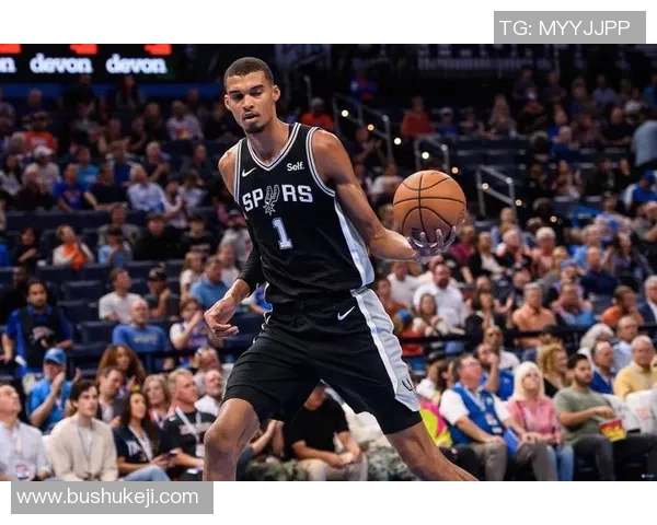 NBA马刺与雷霆今日直播对决精彩瞬间全程回顾与分析